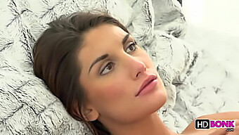 August Ames' High-Definition-Fick In Einem Atemberaubenden Video