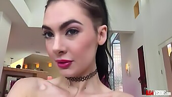 Teen Marley Brinx Si Užívá Masturbaci A Anální Hru